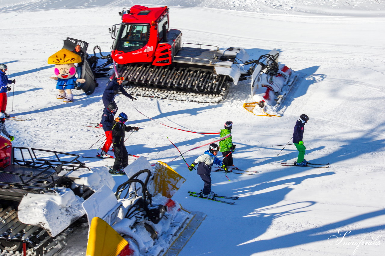 富良野スキー場 積雪100cm、オープン初日から滑走距離3,400ｍのロングダウンヒルが可能！最高のコンディションでシーズン開幕です♪